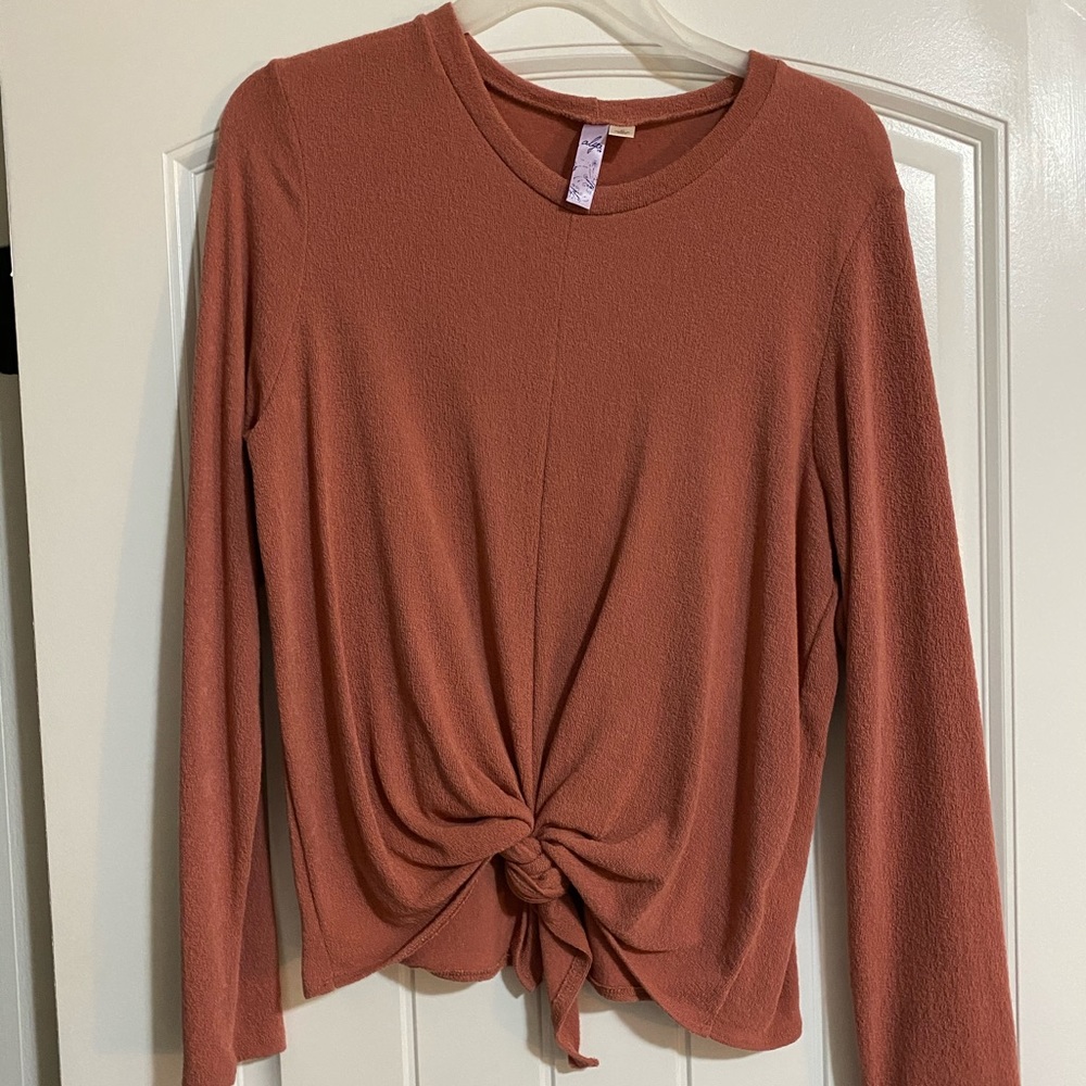 Fall blouse with tie knot. Size L
